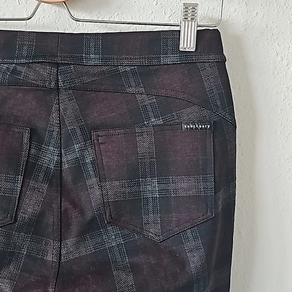 Sanctuary Plaid Pant - Picture 9 of 11
